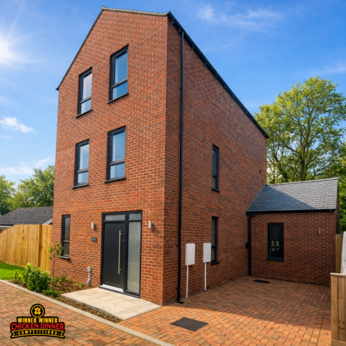 5 BEDROOM HOUSE OR £275,000